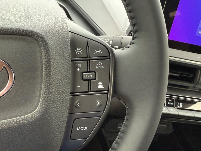 Toyota Prius Vehicle Image 12
