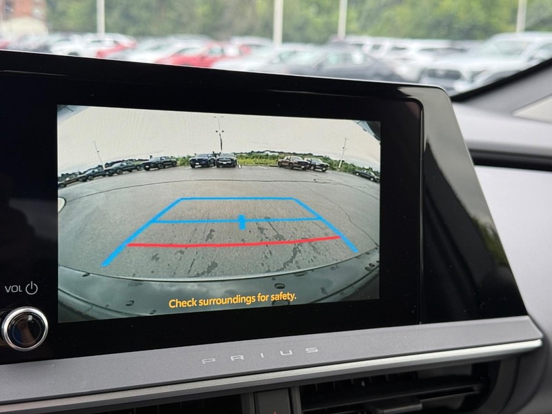 Toyota Prius Vehicle Image 14