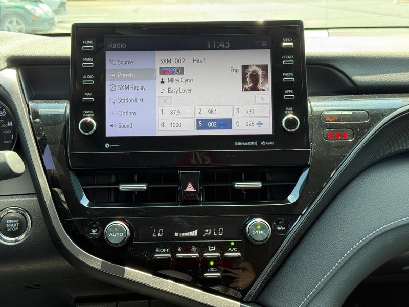Toyota Camry Vehicle Image 14
