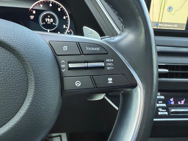 Hyundai Sonata Vehicle Image 20
