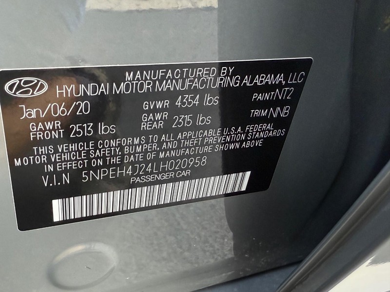 Hyundai Sonata Vehicle Image 25