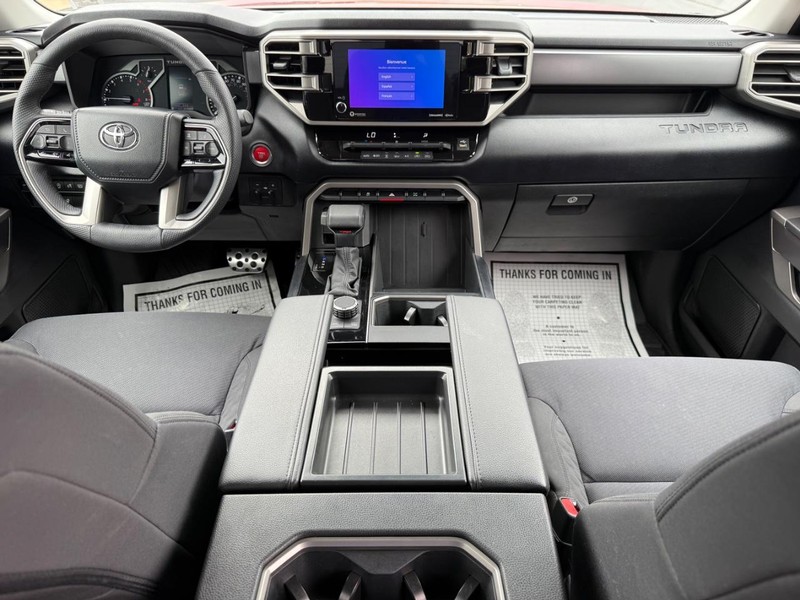 Toyota Tundra 4WD Vehicle Image 12