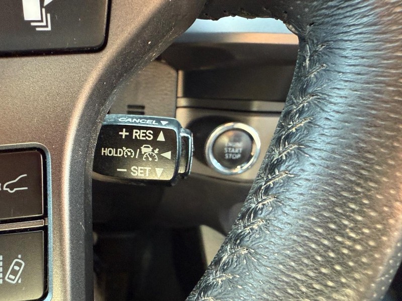Toyota Tacoma 4WD Vehicle Image 19