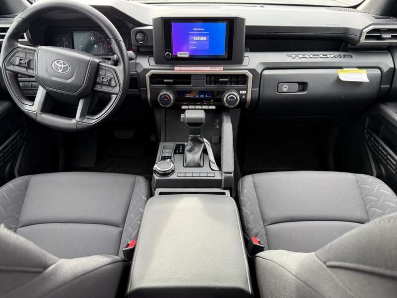Toyota Tacoma 4WD Vehicle Image 6