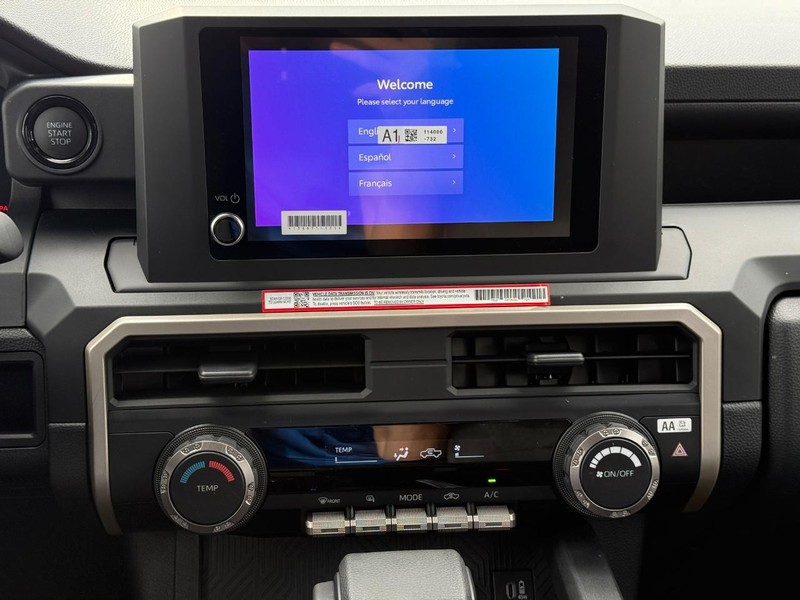 Toyota Tacoma 4WD Vehicle Image 8