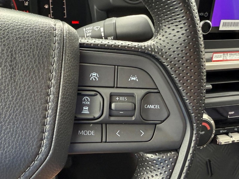 Toyota Tacoma 4WD Vehicle Image 12