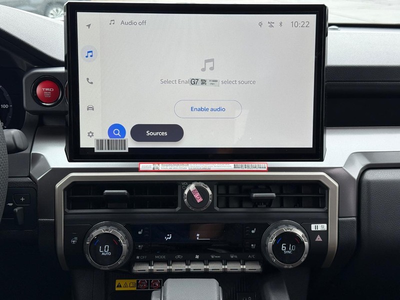 Toyota Tacoma 4WD Vehicle Image 9