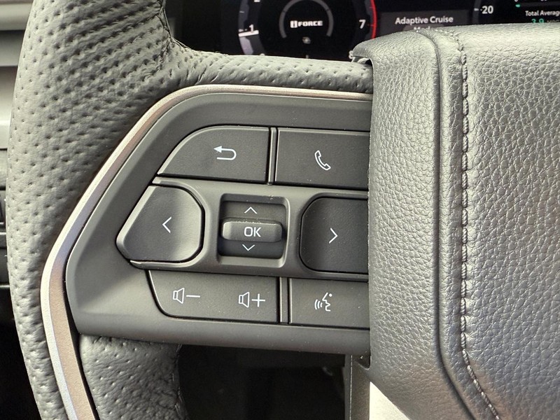 Toyota Tacoma 4WD Vehicle Image 12