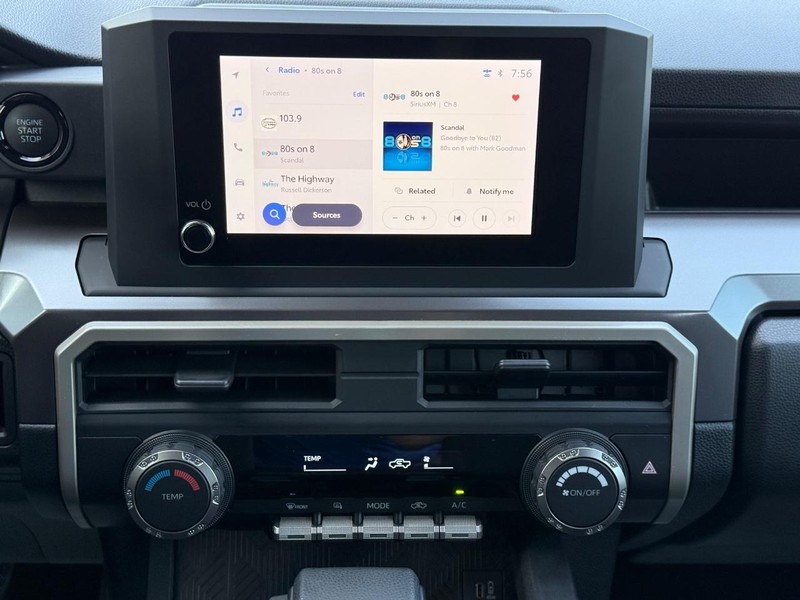 Toyota Tacoma 2WD Vehicle Image 14