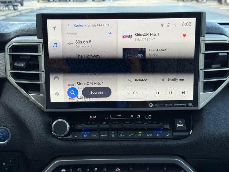 Toyota Sequoia Vehicle Image 16