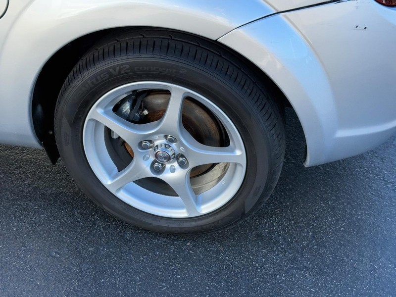 Toyota MR2 Spyder Vehicle Image 7