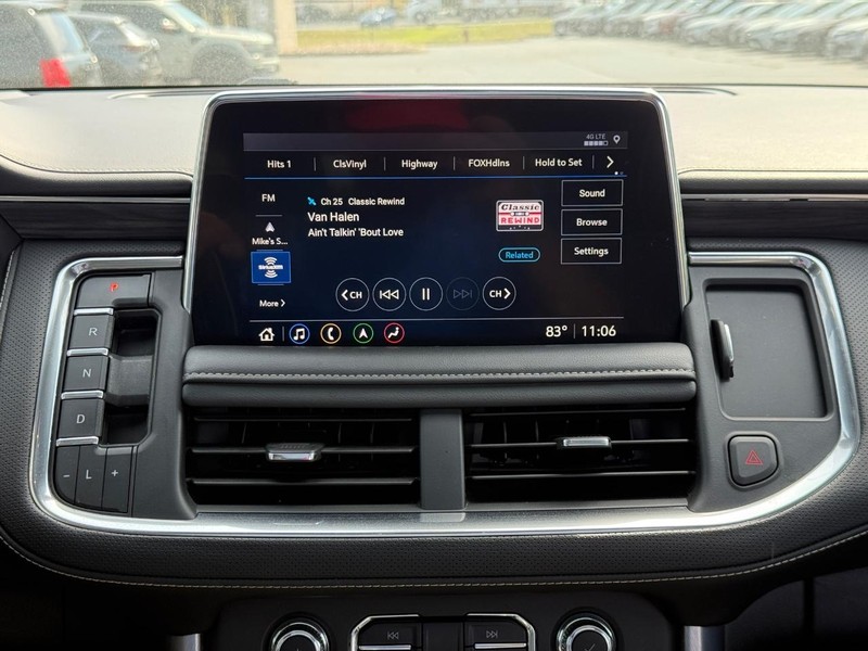 GMC Yukon Vehicle Image 15