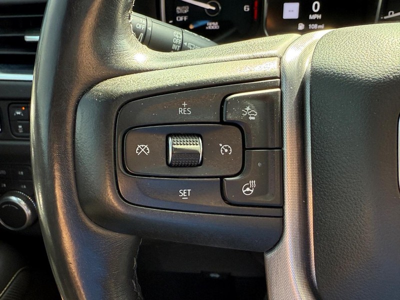 GMC Yukon Vehicle Image 21