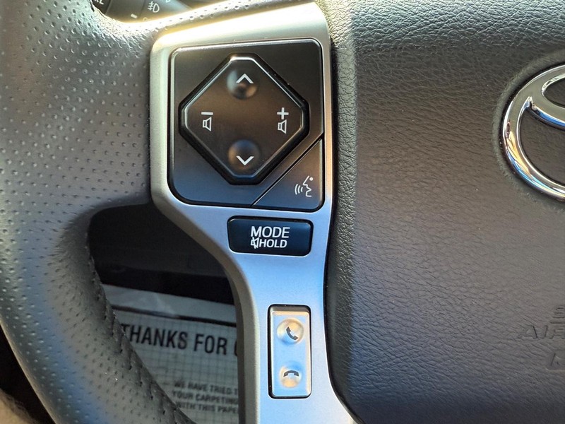 Toyota 4Runner Vehicle Image 17