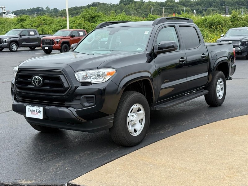 Toyota Tacoma 4WD Vehicle Image 9