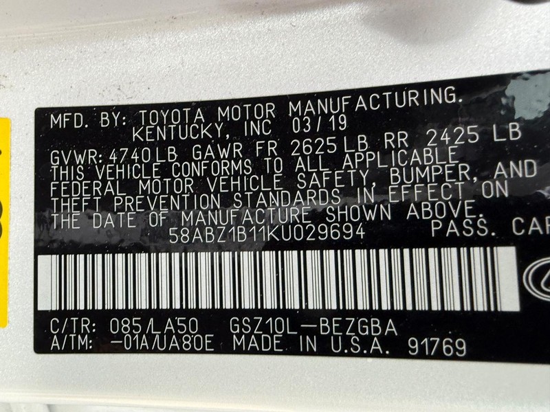 Lexus ES Vehicle Image 21