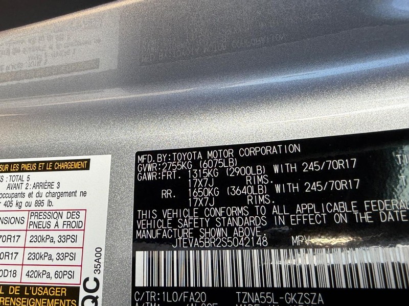 Toyota 4Runner Vehicle Image 16