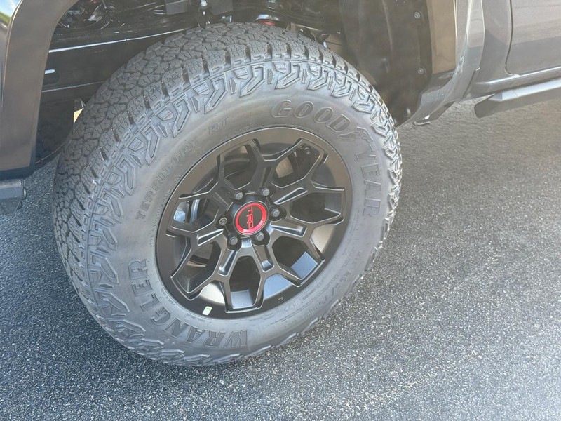 Toyota Tacoma 4WD Hybrid Vehicle Image 4