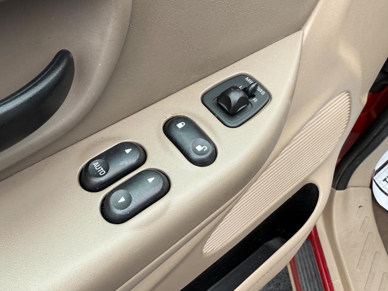 Ford F-150 Vehicle Image 12