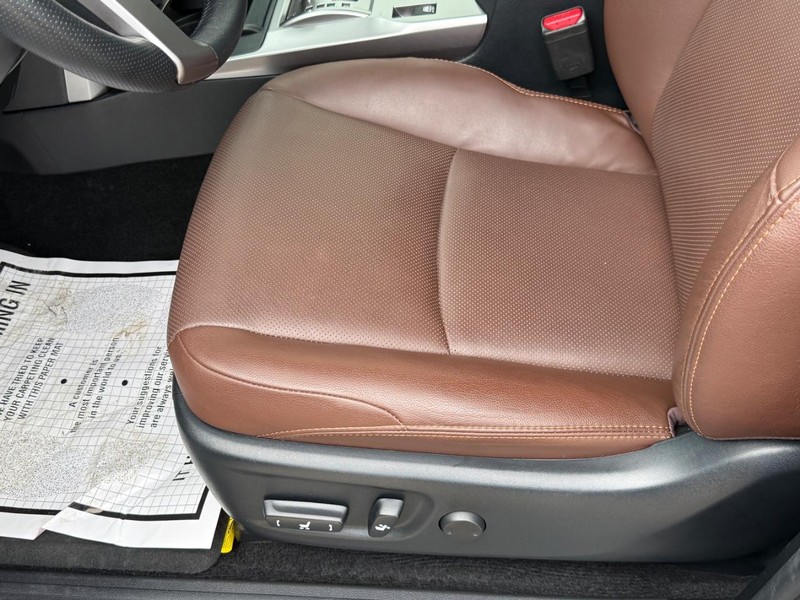 Toyota 4Runner Vehicle Image 17