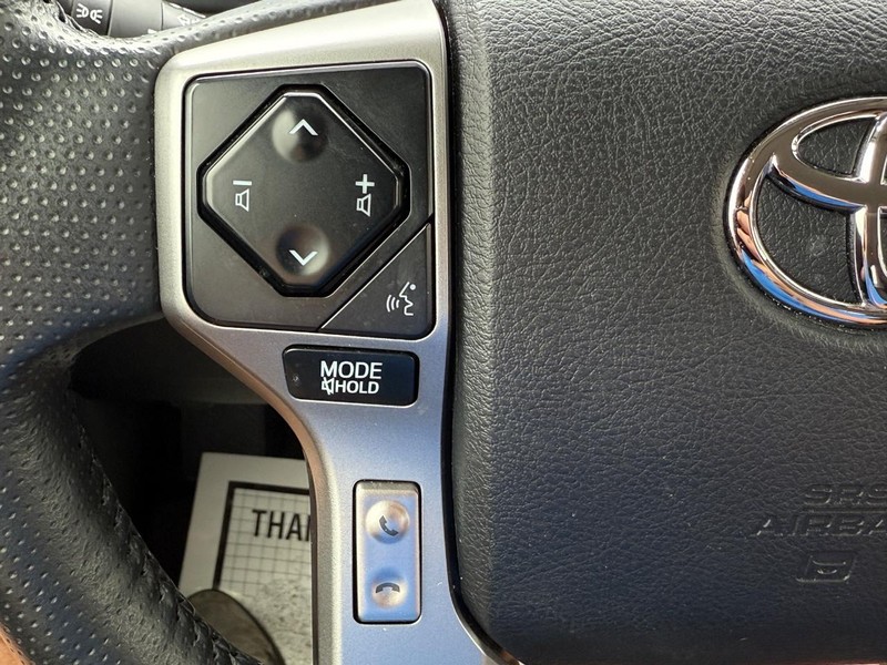 Toyota 4Runner Vehicle Image 18
