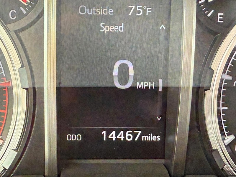 Toyota 4Runner Vehicle Image 22