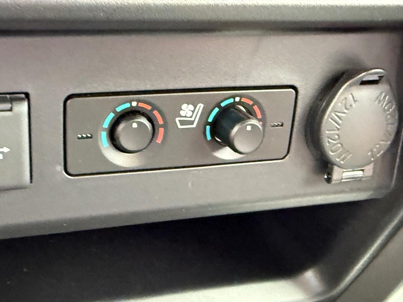 Toyota 4Runner Vehicle Image 24