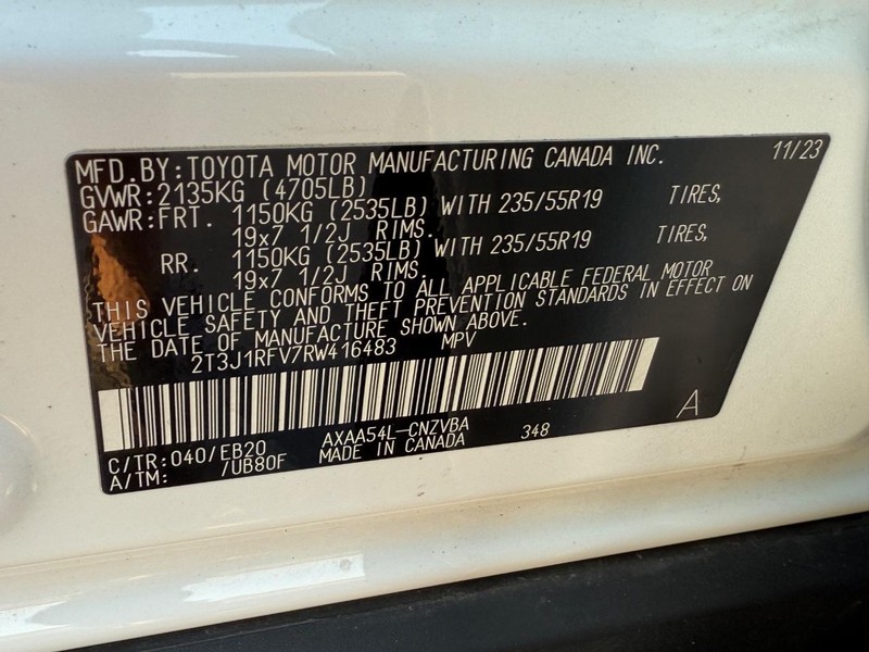 Toyota RAV4 Vehicle Image 21