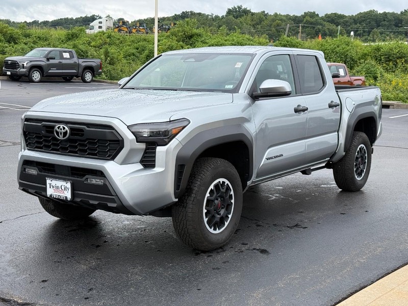 Toyota Tacoma 4WD Vehicle Image 9