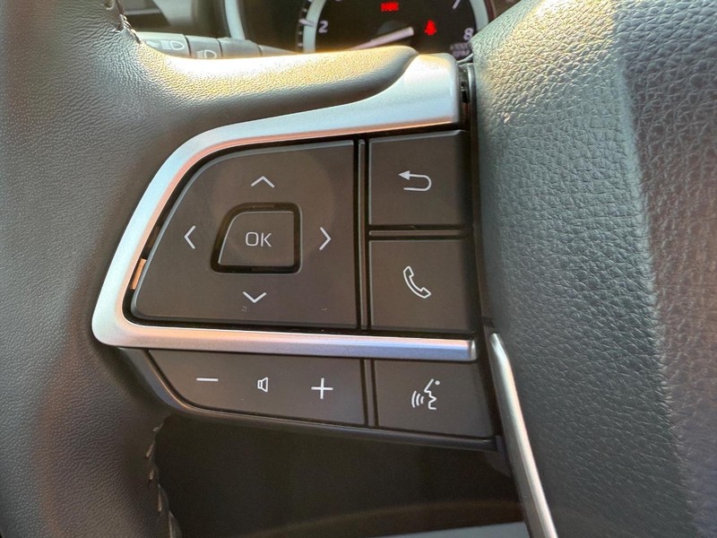Toyota Highlander Vehicle Image 17