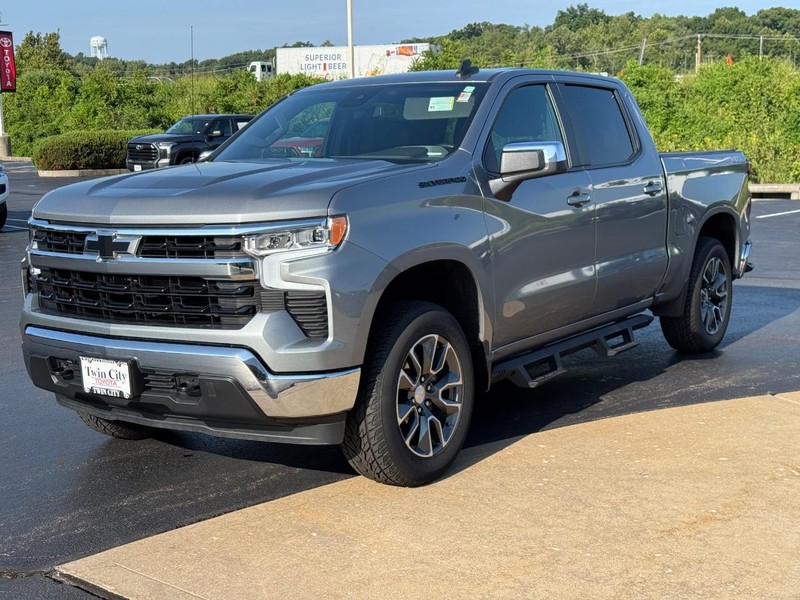 Chevrolet Silverado 1500 Vehicle Image 9