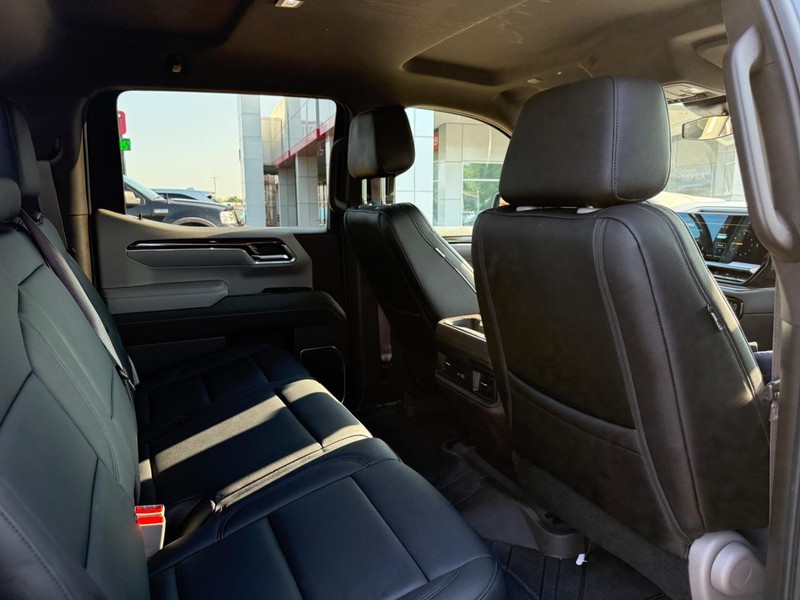 Chevrolet Silverado 1500 Vehicle Image 11