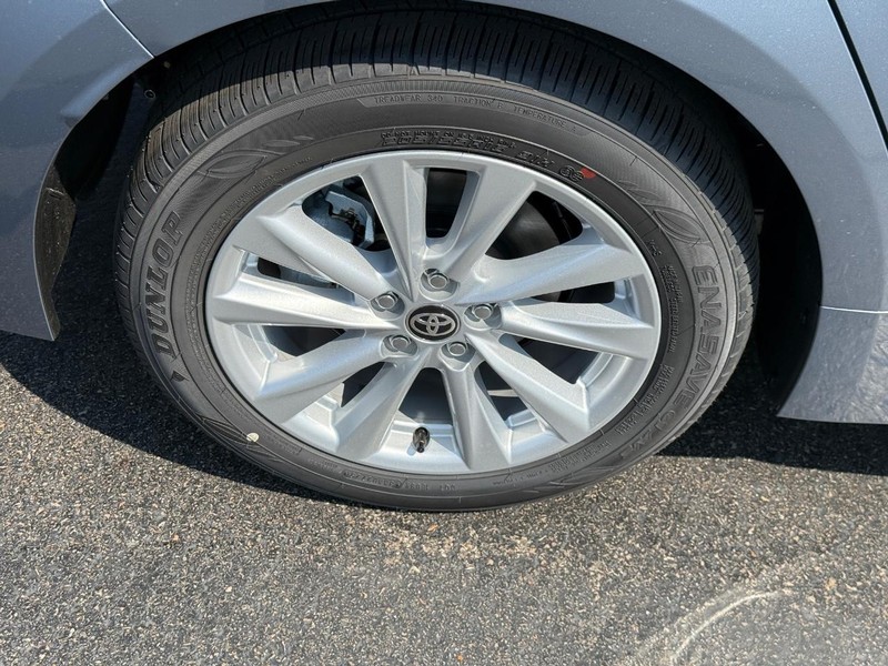 Toyota Corolla Vehicle Image 5