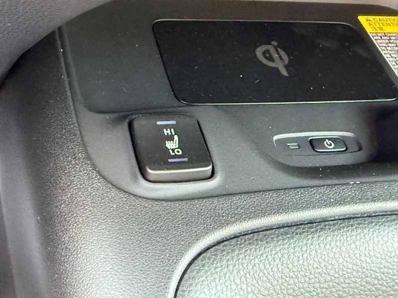 Toyota Corolla Vehicle Image 16