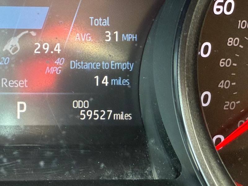 Toyota Camry Vehicle Image 19