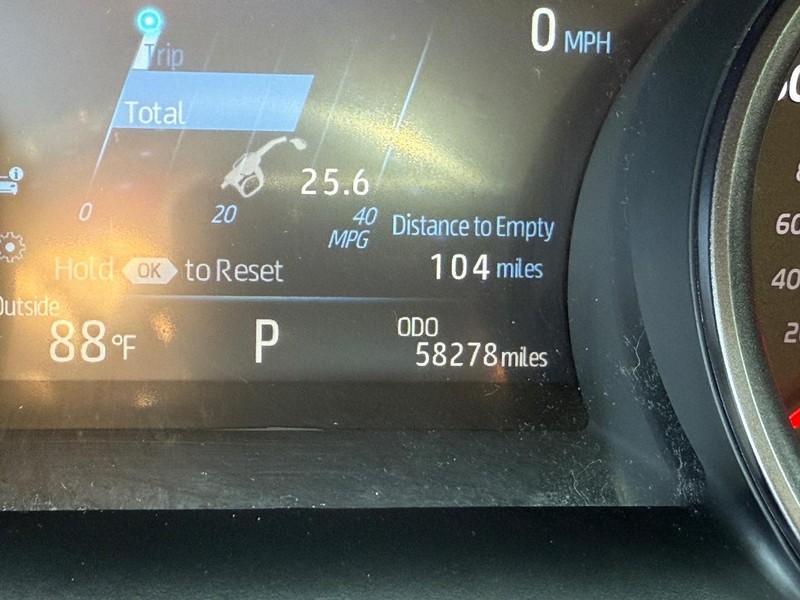 Toyota Camry Vehicle Image 20