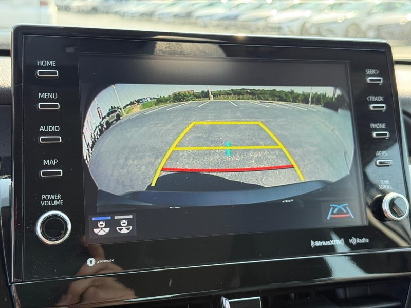 Toyota Camry Vehicle Image 21