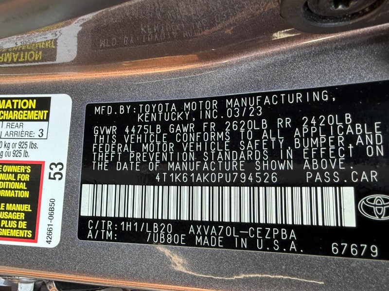 Toyota Camry Vehicle Image 23