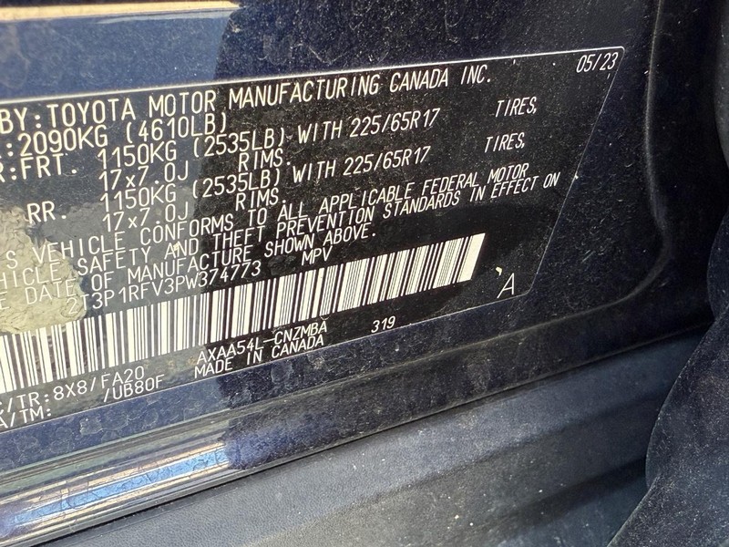 Toyota RAV4 Vehicle Image 21