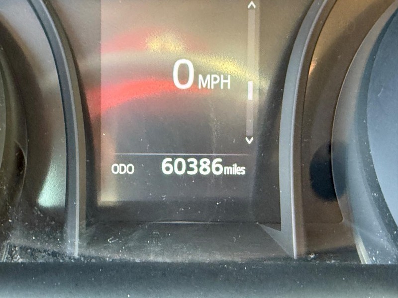 Toyota Camry Vehicle Image 20