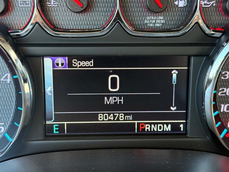 Chevrolet Silverado 3500HD Vehicle Image 22