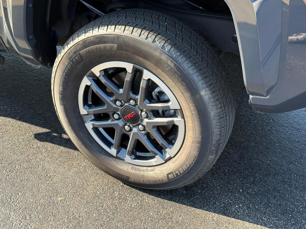 Toyota Tacoma 4WD Hybrid Vehicle Image 8