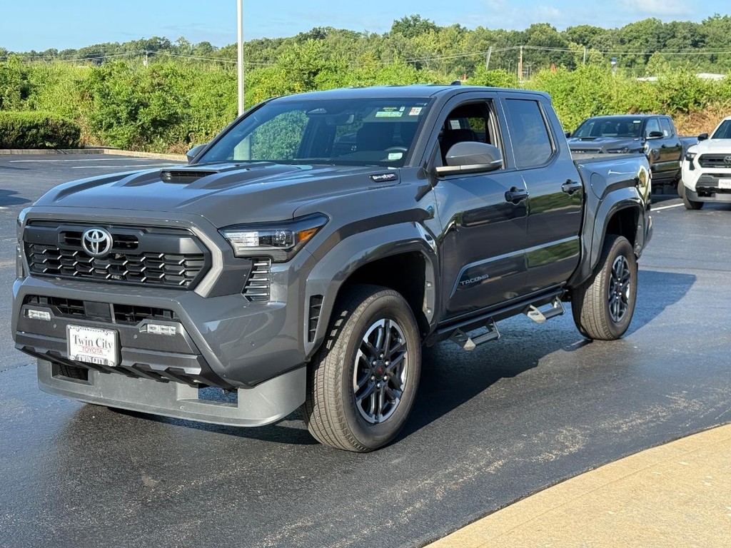 Toyota Tacoma 4WD Hybrid Vehicle Image 9