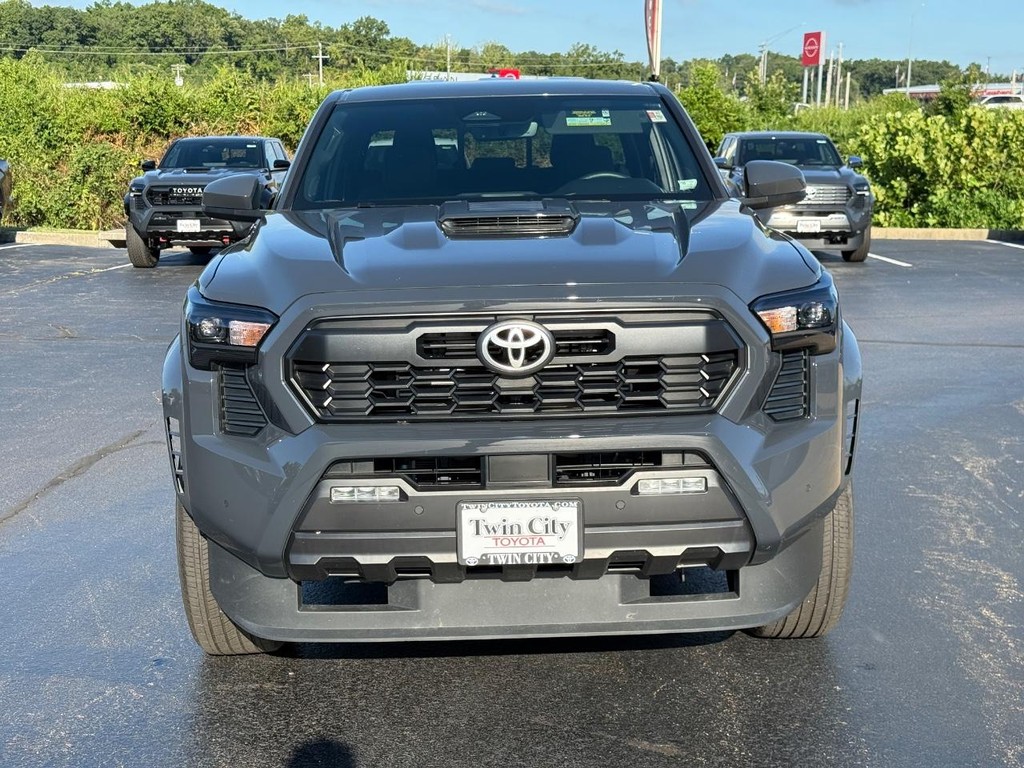 Toyota Tacoma 4WD Hybrid Vehicle Image 10