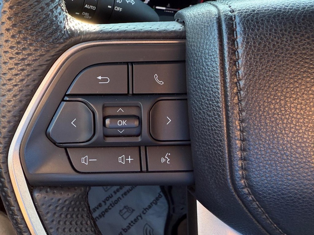 Toyota Tacoma 4WD Hybrid Vehicle Image 17