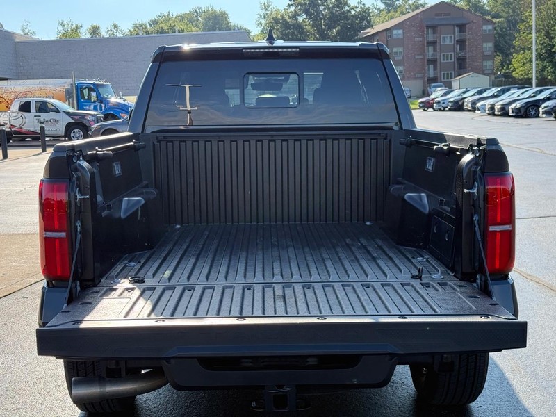 Toyota Tacoma 4WD Hybrid Vehicle Image 4
