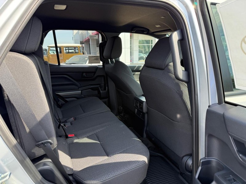 Toyota 4Runner Vehicle Image 6