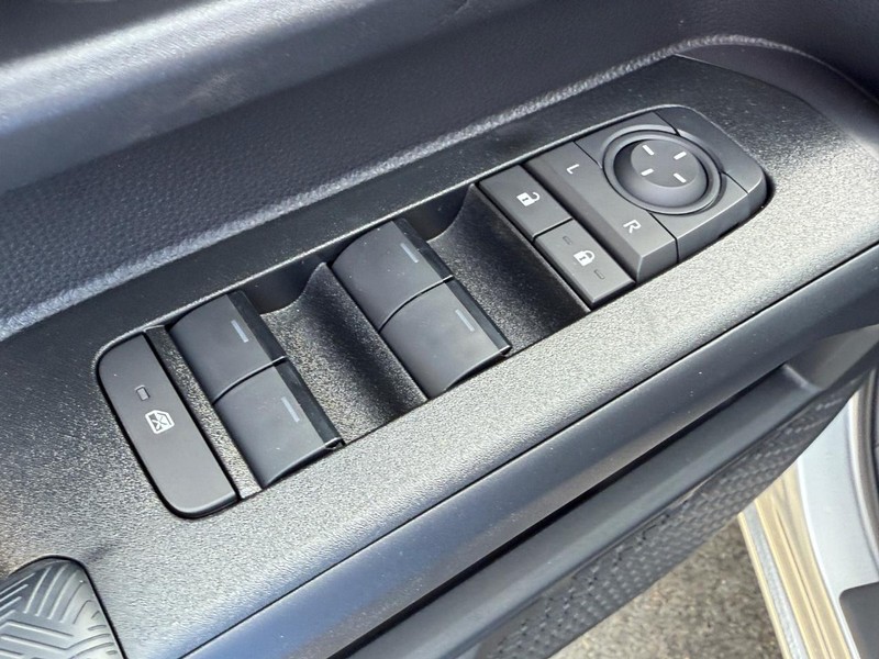Toyota 4Runner Vehicle Image 10