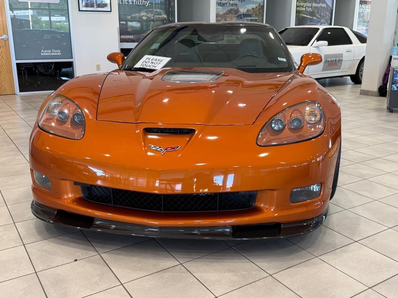 Chevrolet Corvette Vehicle Image 7