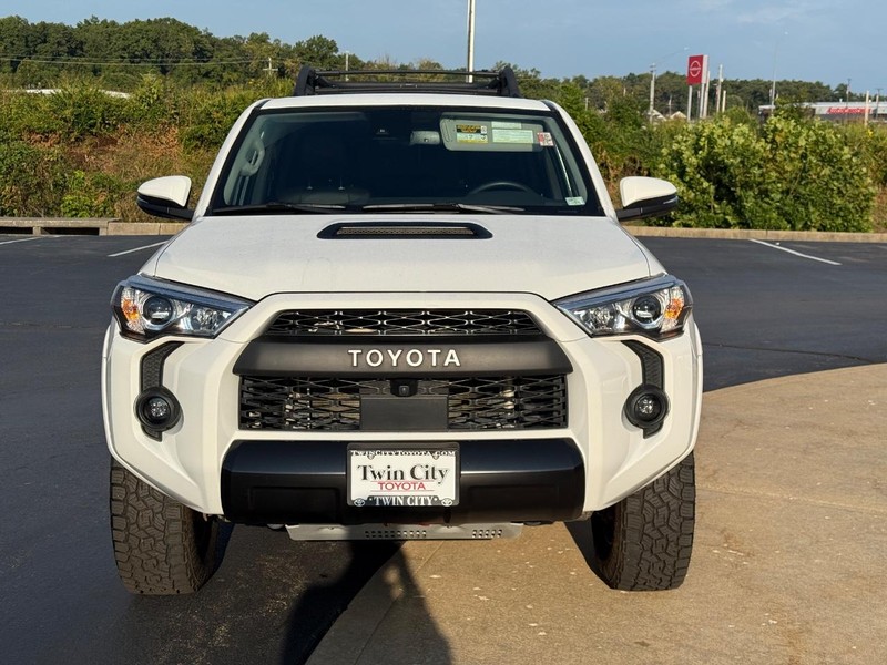 Toyota 4Runner Vehicle Image 10